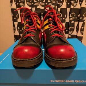 *SOLD*Fluevog Whitty Size M7/W9